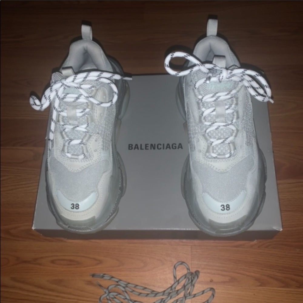 women’s designer shoes